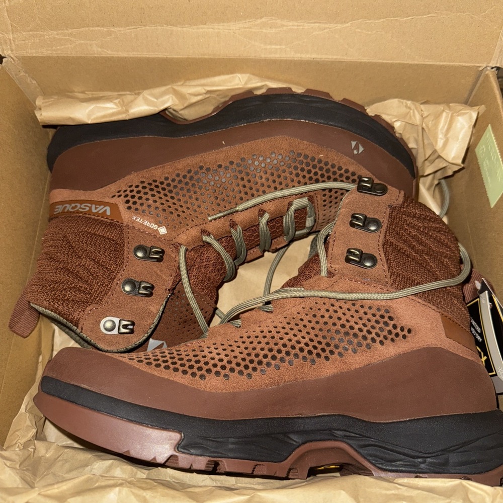 NEW Vasque® Women's 8 M Torre AT GTX‎ Mid Waterproof Hiking Boots in Cappuccino